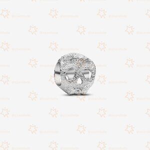 Pandora Textured Skull Mini Charm
